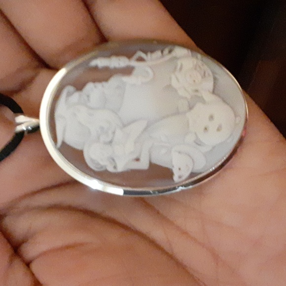 925, Made in Italy, Hand Carved Cameo, Beauty & The Beast. Pendant & Brooch. - Picture 16 of 17
